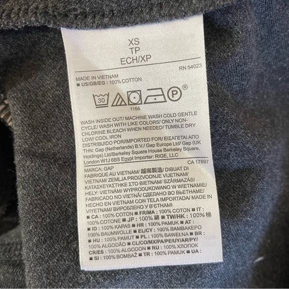 GAP Peplum Top - Picture 4 of 4